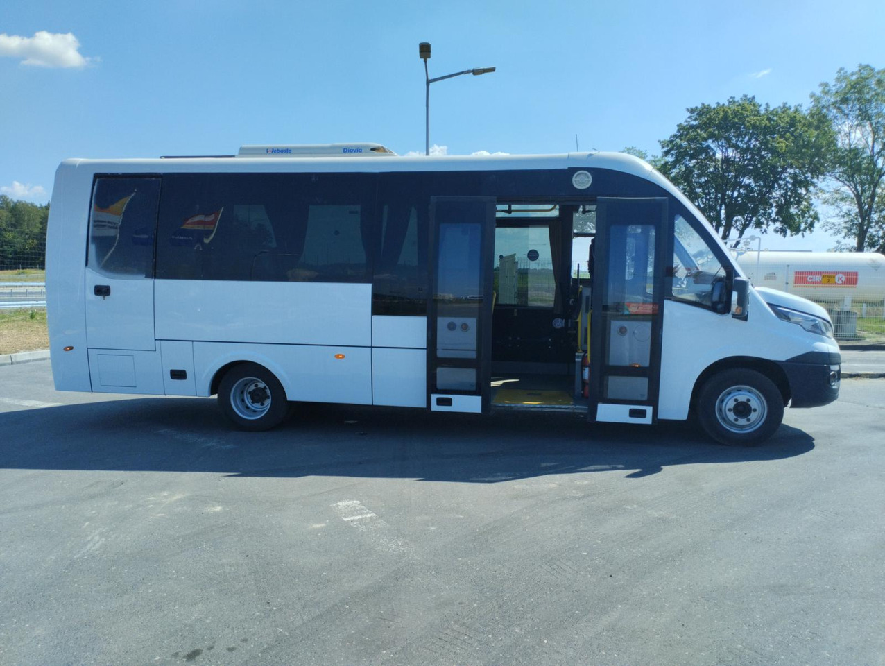 IVECO FIRST ROSERO 70C18 - Minibus, Potniški kombi: slika 5 IVECO FIRST ROSERO 70C18 - Minibus, Potniški kombi: slika 5