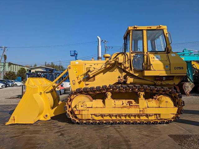 KOMATSU D75S-5 - Nakladalec goseničar: slika 3 KOMATSU D75S-5 - Nakladalec goseničar: slika 3