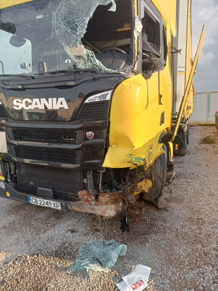 SCANIA R460 SUPER, Location: Villareal, Spain - Vlačilec: slika 4 SCANIA R460 SUPER, Location: Villareal, Spain - Vlačilec: slika 4