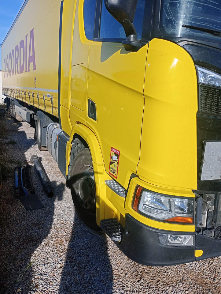 SCANIA R460 SUPER, Location: Villareal, Spain - Vlačilec: slika 2 SCANIA R460 SUPER, Location: Villareal, Spain - Vlačilec: slika 2