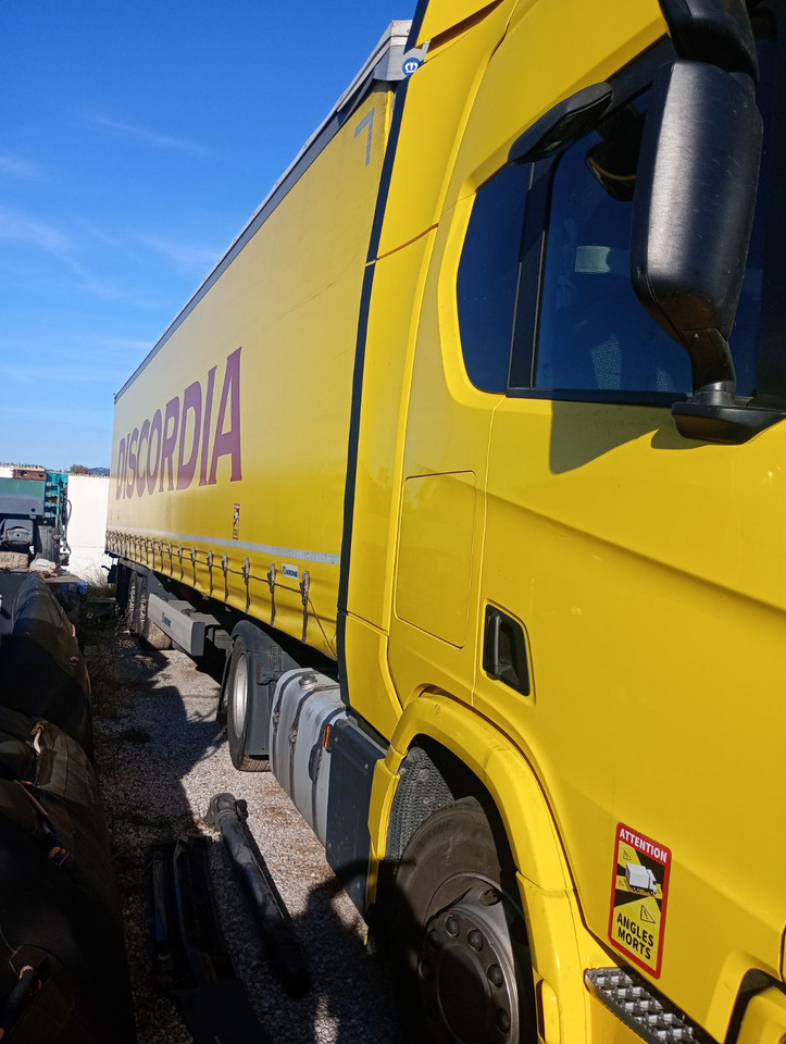 SCANIA R460 SUPER, Location: Villareal, Spain - Vlačilec: slika 3 SCANIA R460 SUPER, Location: Villareal, Spain - Vlačilec: slika 3