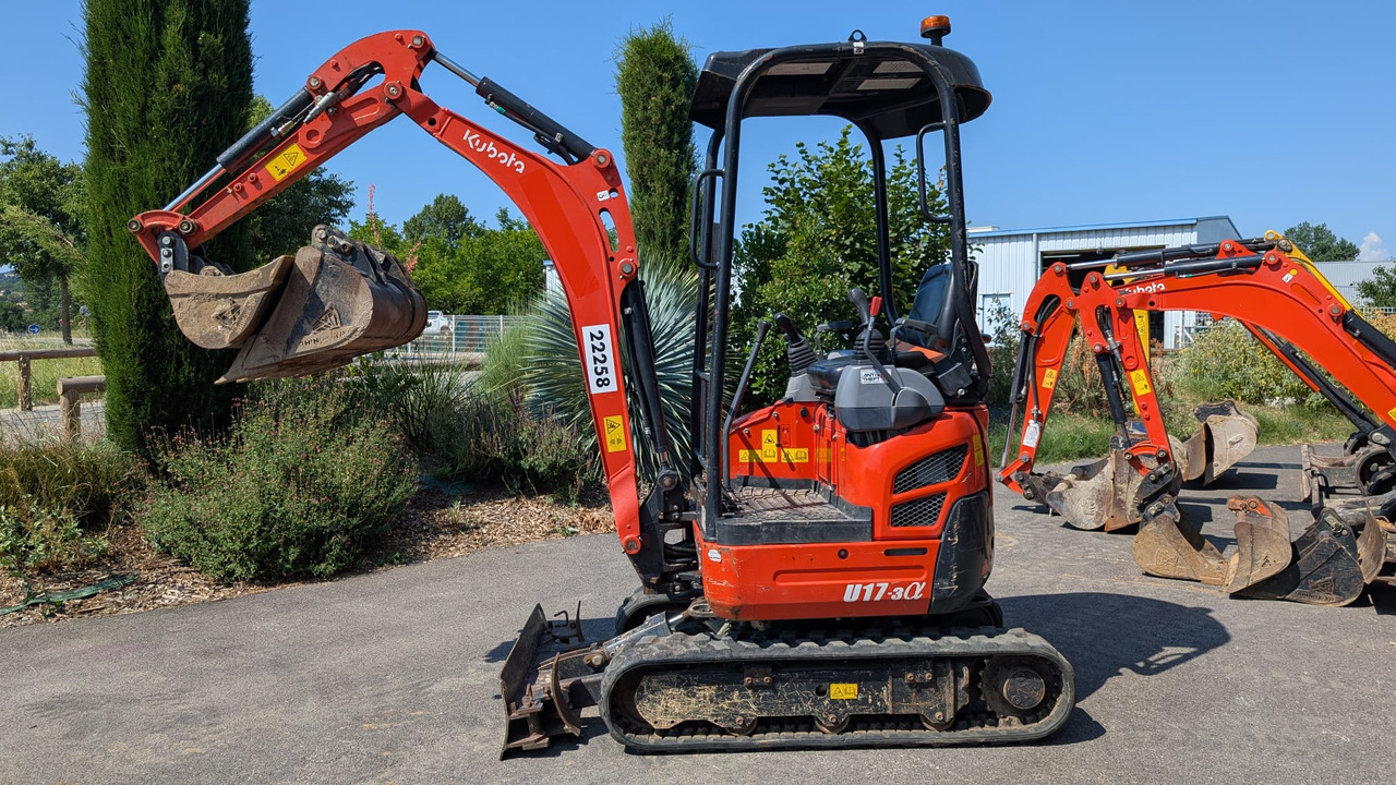 KUBOTA - Mini bager: slika 1 KUBOTA - Mini bager: slika 1