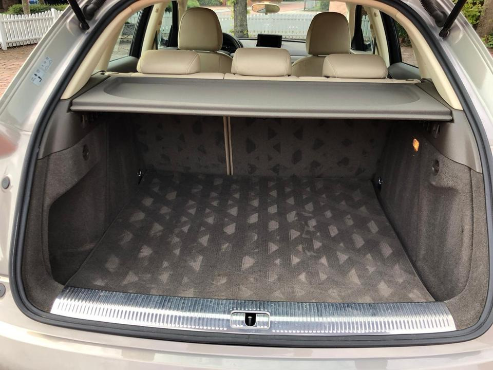 Audi Q3 TFSI + quattro + Autom. + ANK. + TÜV - Avtomobil: slika 5 Audi Q3 TFSI + quattro + Autom. + ANK. + TÜV - Avtomobil: slika 5