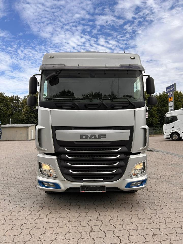 DAF DAF XF 460 FAN + MKG + 10mtr 2to + Lenkachse + EURO 6 - Tovornjak s kesonom, Tovornjak z dvigalom: slika 2 DAF DAF XF 460 FAN + MKG + 10mtr 2to + Lenkachse + EURO 6 - Tovornjak s kesonom, Tovornjak z dvigalom: slika 2