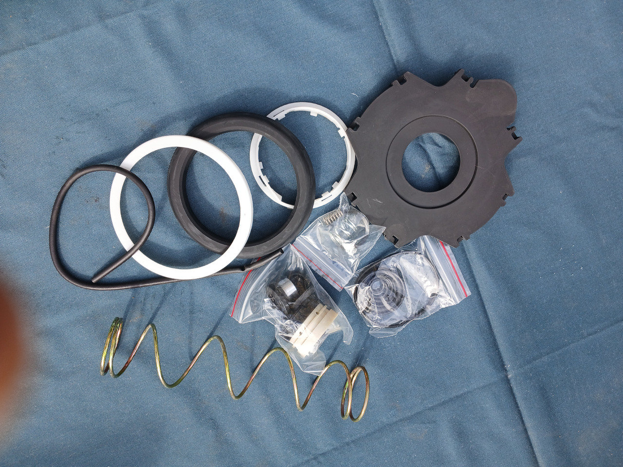 Repkit clutchservo DT 394152 for MAN - Ojačevalnik sklopke: slika 1 Repkit clutchservo DT 394152 for MAN - Ojačevalnik sklopke: slika 1