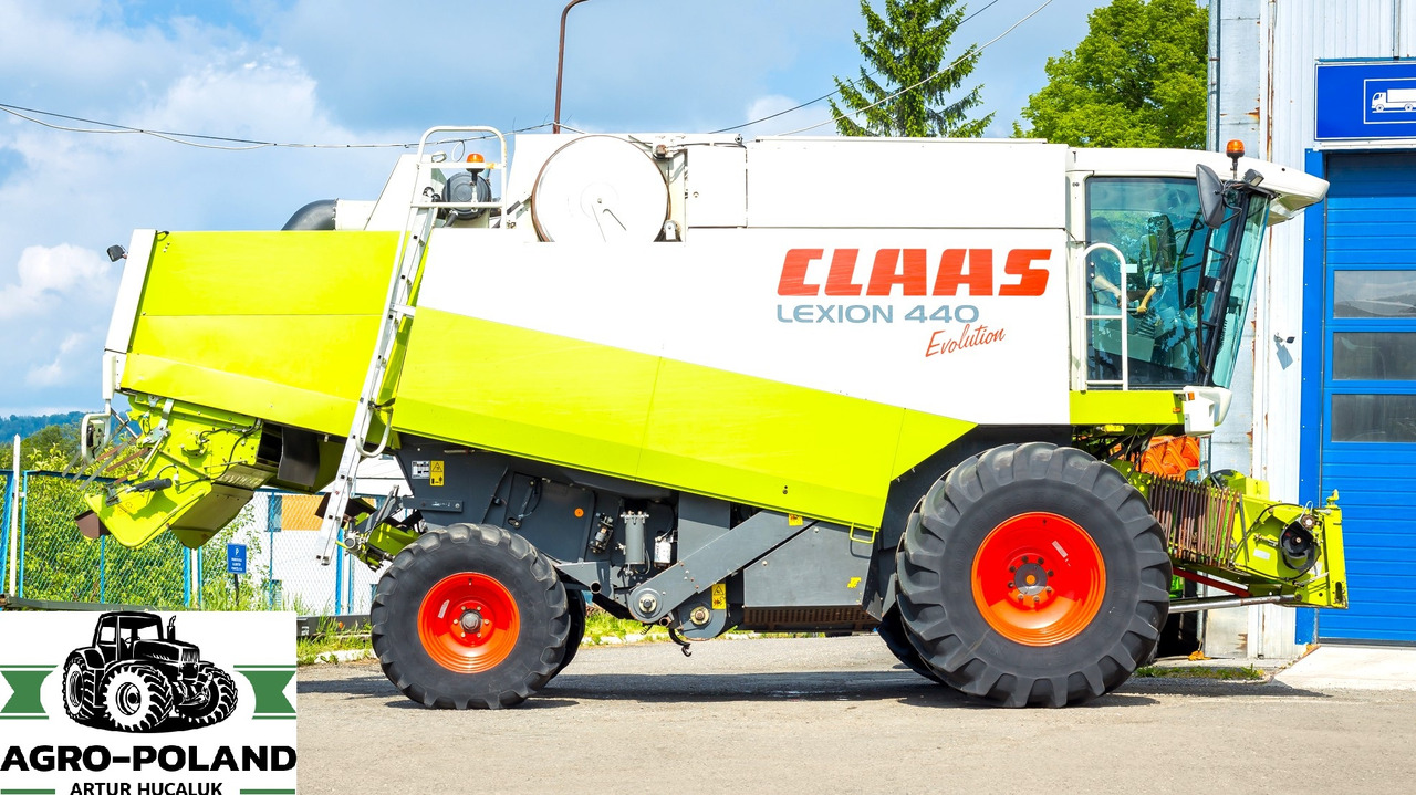 CLAAS LEXION 440 EVOLUTION - 2003 ROK + CLAAS VARIO 600 - 2014 ROK - Kombajn harvester: slika 3 CLAAS LEXION 440 EVOLUTION - 2003 ROK + CLAAS VARIO 600 - 2014 ROK - Kombajn harvester: slika 3