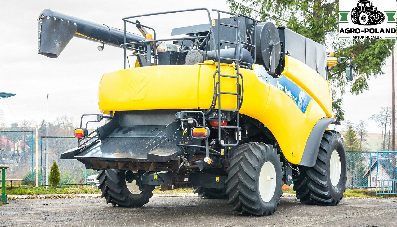 NEW HOLLAND CR 9060 - 2008 - 2554 h + HEDER 6,09 M - Kombajn harvester: slika 4 NEW HOLLAND CR 9060 - 2008 - 2554 h + HEDER 6,09 M - Kombajn harvester: slika 4