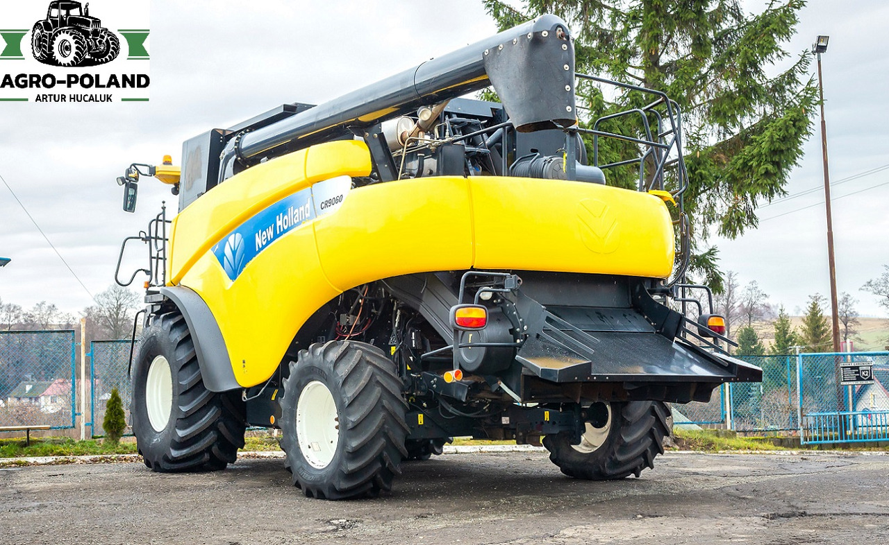 NEW HOLLAND CR 9060 - 2008 - 2554 h + HEDER 6,09 M - Kombajn harvester: slika 5 NEW HOLLAND CR 9060 - 2008 - 2554 h + HEDER 6,09 M - Kombajn harvester: slika 5