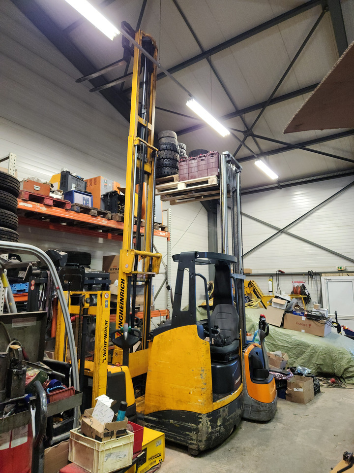 JUNGHEINRICH ETV112 - Bočni nakladalnik: slika 2 JUNGHEINRICH ETV112 - Bočni nakladalnik: slika 2