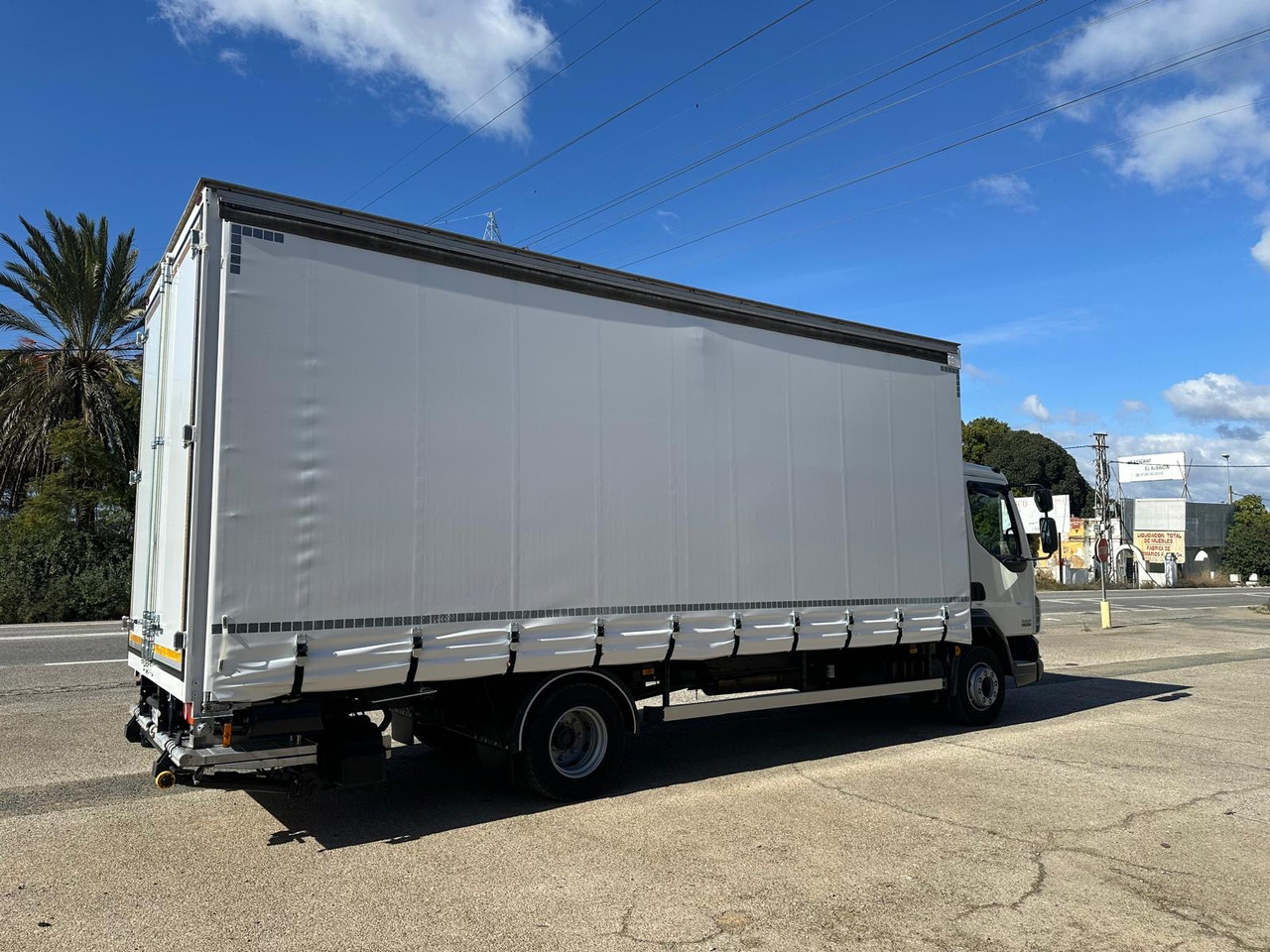 DAF LF 45.250 - Tovornjak s ponjavo: slika 3 DAF LF 45.250 - Tovornjak s ponjavo: slika 3
