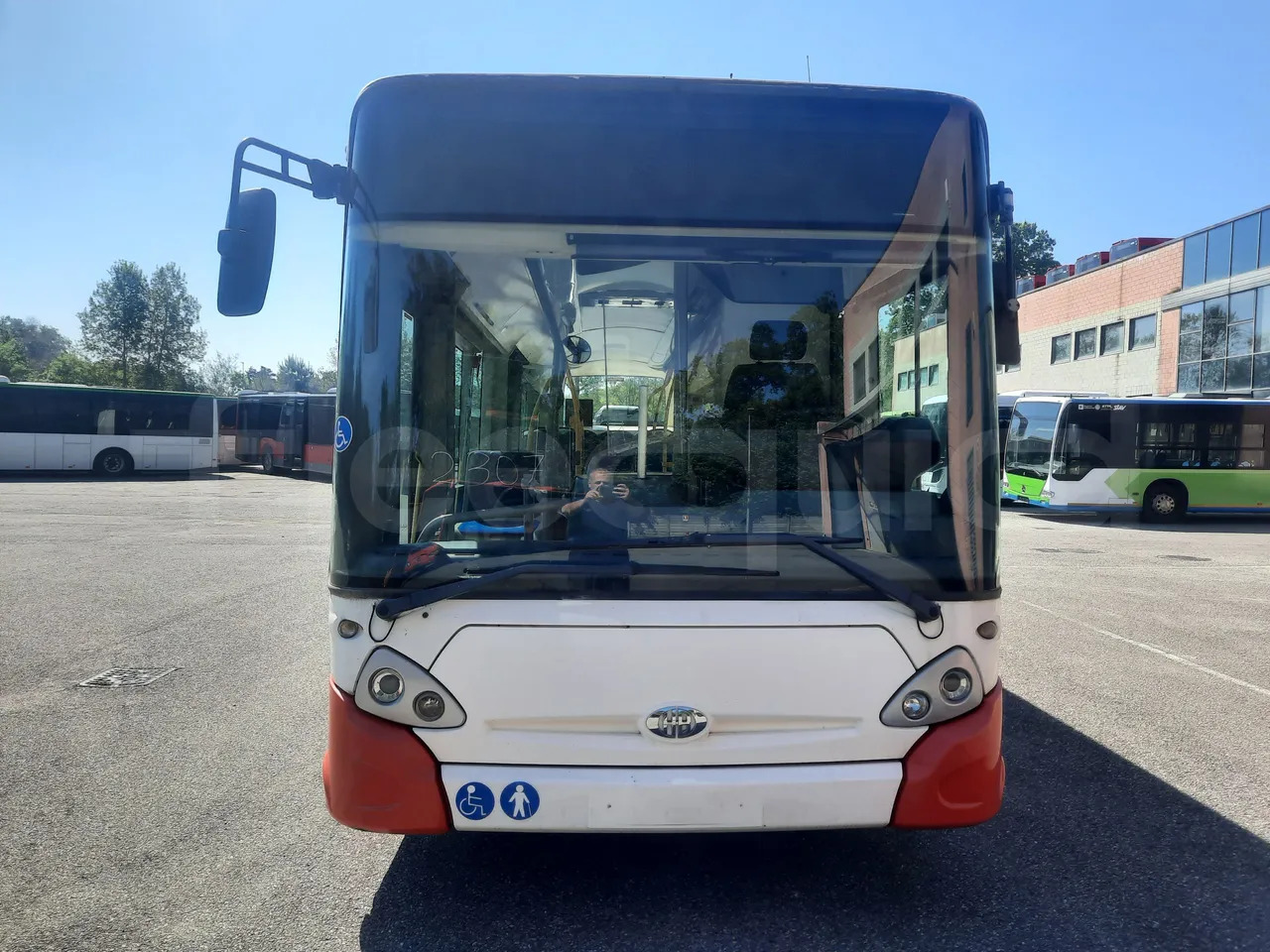 Heuliez GX127 - Mestni avtobus: slika 2 Heuliez GX127 - Mestni avtobus: slika 2