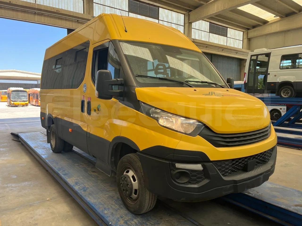 Iveco Daily - Šolski avtobus: slika 1 Iveco Daily - Šolski avtobus: slika 1