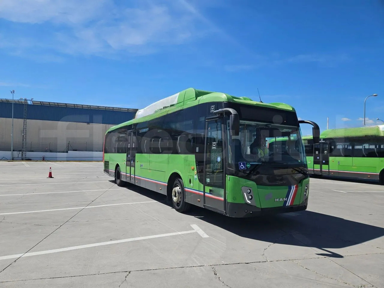 Man Castrosua - Primestni avtobus: slika 1 Man Castrosua - Primestni avtobus: slika 1