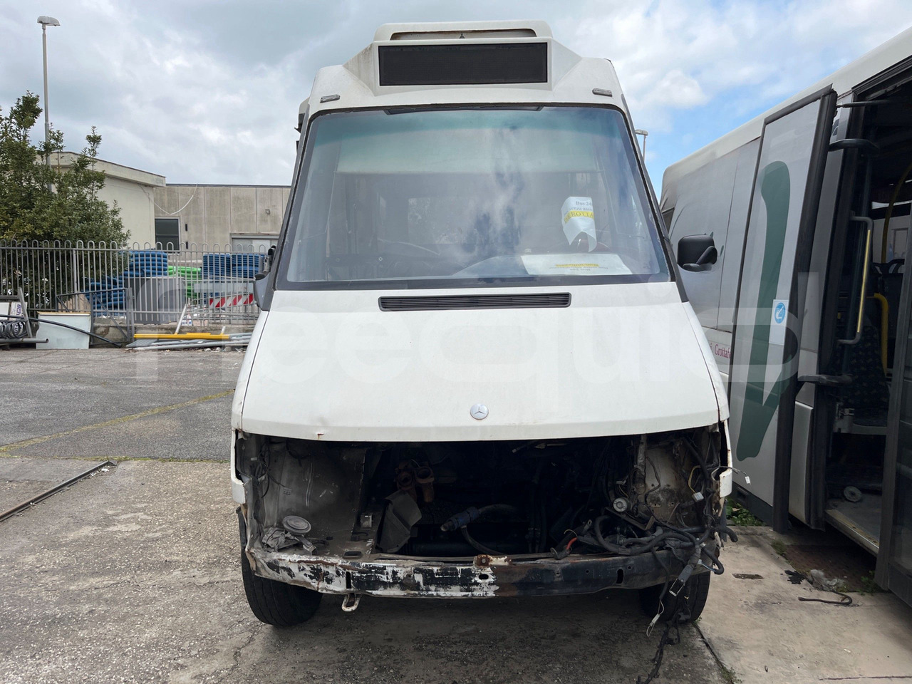 Mercedes-Benz 414T - Minibus, Potniški kombi: slika 2 Mercedes-Benz 414T - Minibus, Potniški kombi: slika 2