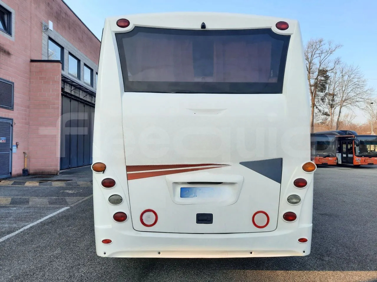 Mercedes-Benz MB1022 - Potovalni avtobus: slika 5 Mercedes-Benz MB1022 - Potovalni avtobus: slika 5