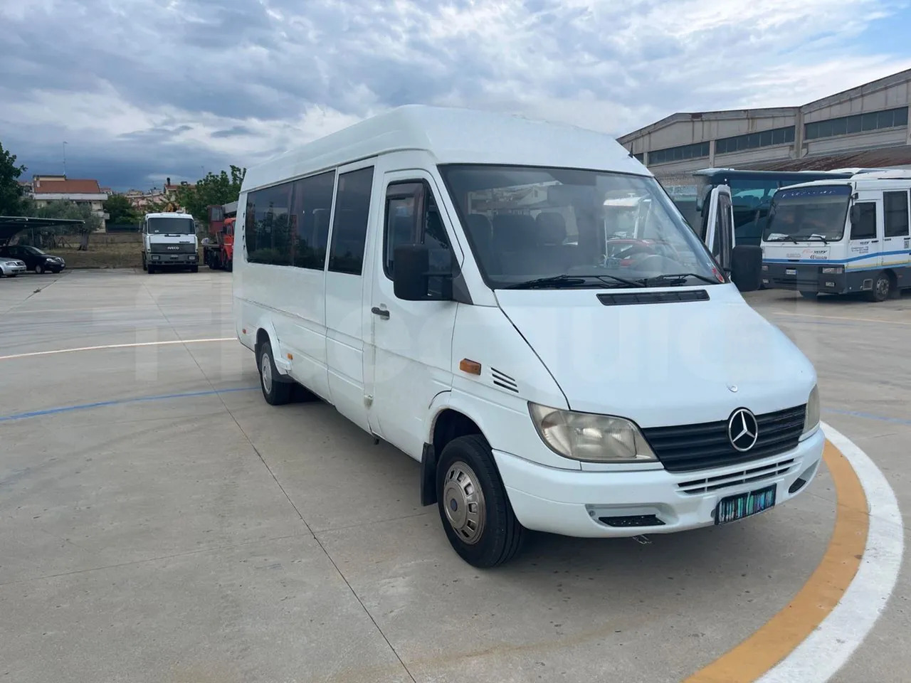 Mercedes-Benz Sprinter - Minibus, Potniški kombi: slika 1 Mercedes-Benz Sprinter - Minibus, Potniški kombi: slika 1