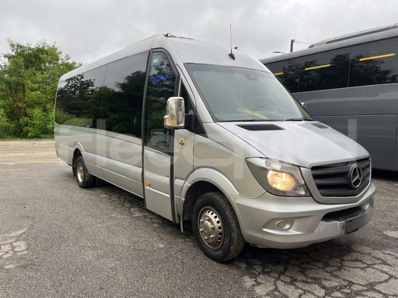 Mercedes-Benz Sprinter - Primestni avtobus: slika 1 Mercedes-Benz Sprinter - Primestni avtobus: slika 1