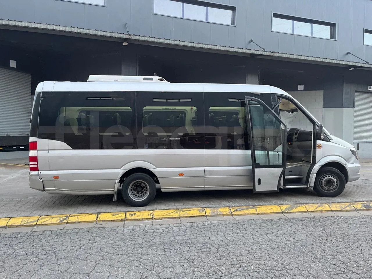 Potovalni avtobus Mercedes-Benz Sprinter: slika 12