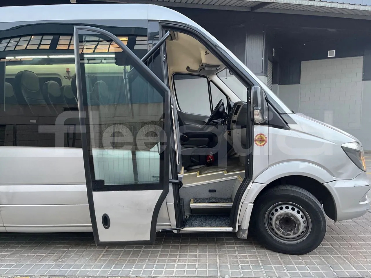 Potovalni avtobus Mercedes-Benz Sprinter: slika 13