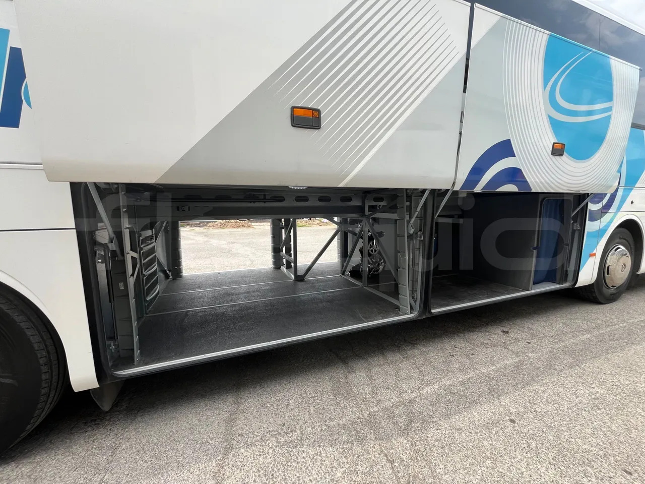 Potovalni avtobus Mercedes-Benz Tourismo: slika 7 Potovalni avtobus Mercedes-Benz Tourismo: slika 7