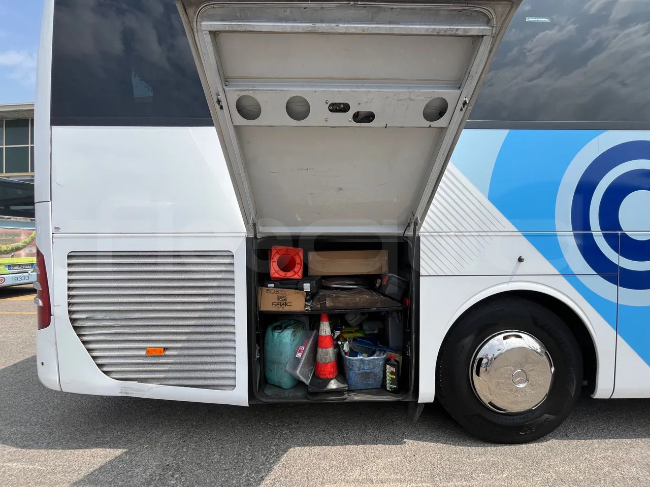Potovalni avtobus Mercedes-Benz Tourismo: slika 17 Potovalni avtobus Mercedes-Benz Tourismo: slika 17