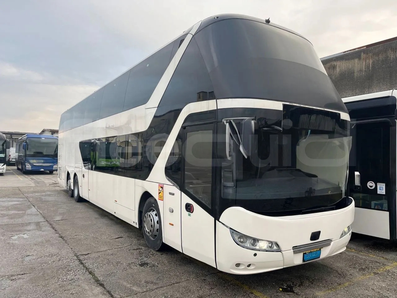 Neoplan Skyliner - Dvonadstropni avtobus: slika 1 Neoplan Skyliner - Dvonadstropni avtobus: slika 1
