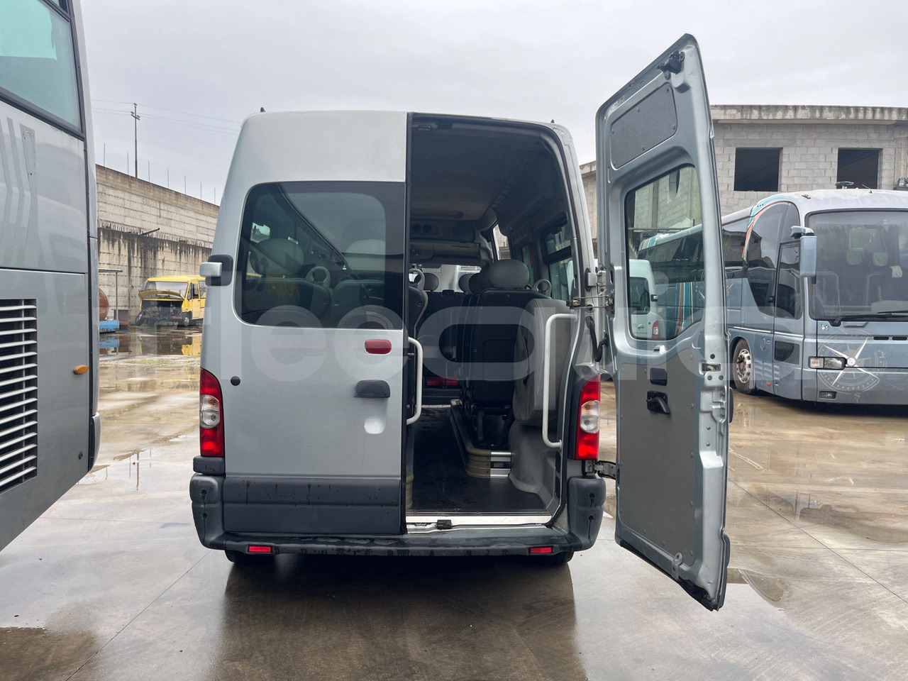 Nissan Interstar - Minibus, Potniški kombi: slika 5 Nissan Interstar - Minibus, Potniški kombi: slika 5