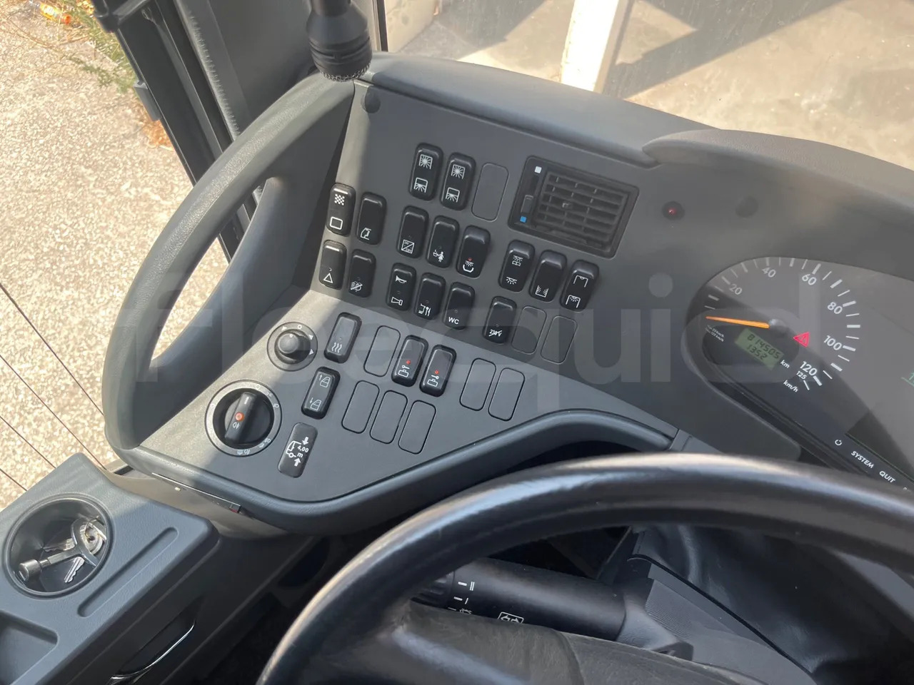 Setra S411 - Potovalni avtobus: slika 3 Setra S411 - Potovalni avtobus: slika 3