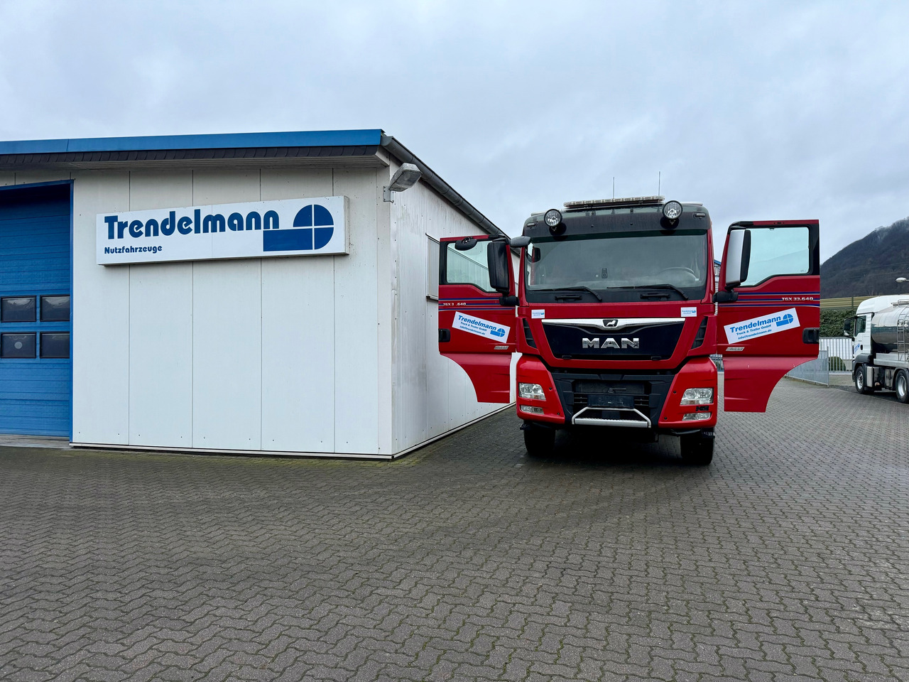 MAN TGS 33.640 6x4 Kipphydraulic-Retarder - Vlačilec: slika 3 MAN TGS 33.640 6x4 Kipphydraulic-Retarder - Vlačilec: slika 3