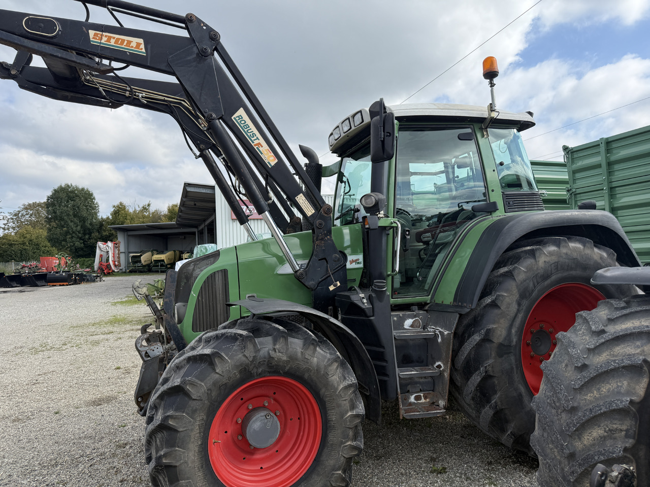 Fendt 415 TMS - Traktor: slika 1 Fendt 415 TMS - Traktor: slika 1