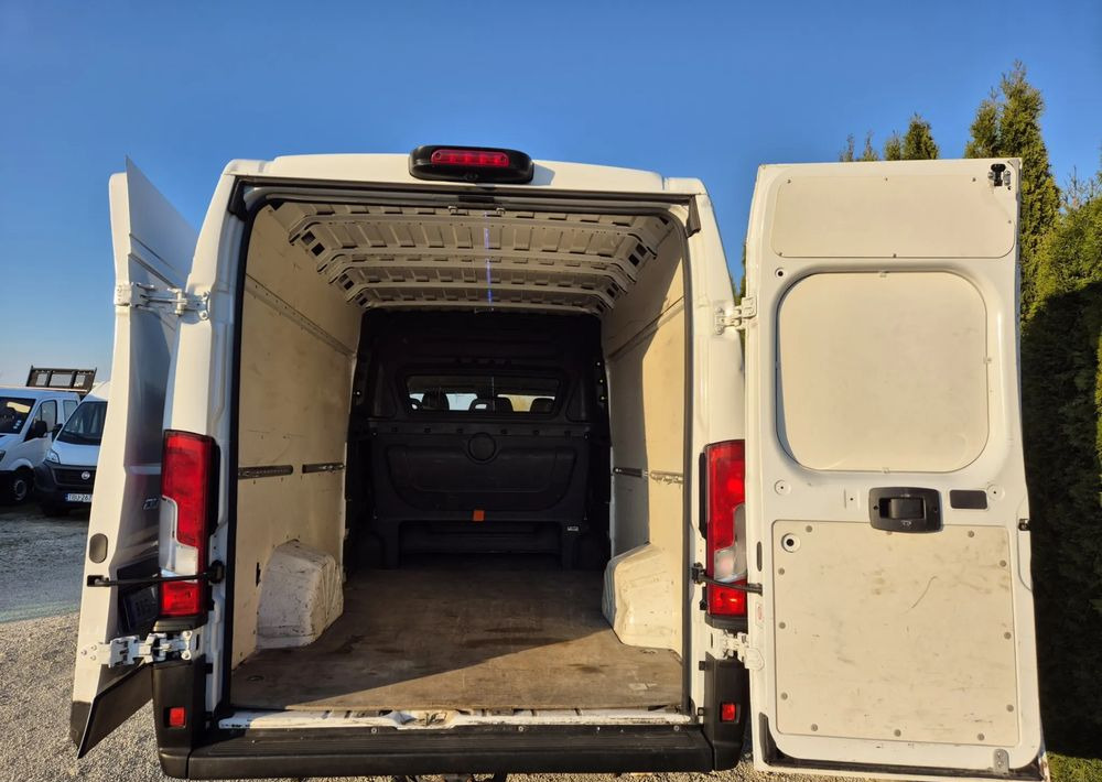 Fiat Ducato 2.3 150KM Brygadówka Maxi L4h2 - Dostavno vozilo z dvojno kabino: slika 4 Fiat Ducato 2.3 150KM Brygadówka Maxi L4h2 - Dostavno vozilo z dvojno kabino: slika 4
