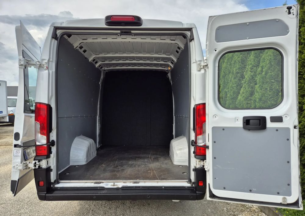 Fiat Ducato 2.3 180KM Maxi Nowa Zabudowa Dubel - Dostavno vozilo z dvojno kabino: slika 4 Fiat Ducato 2.3 180KM Maxi Nowa Zabudowa Dubel - Dostavno vozilo z dvojno kabino: slika 4