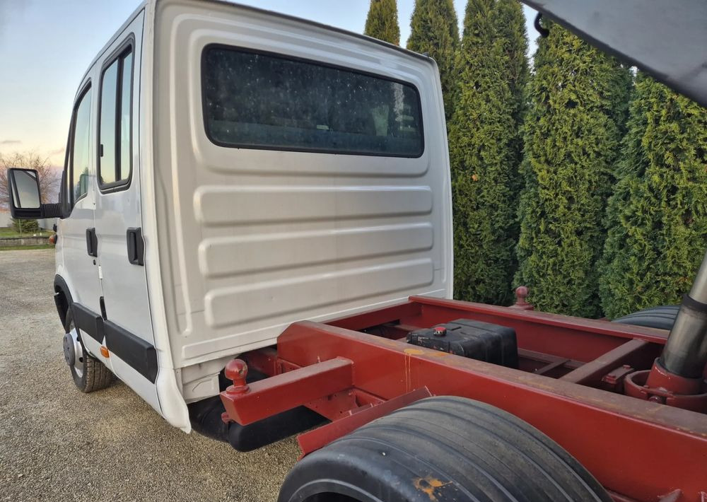 Iveco 35C11 2.8 110KM Zwykła Pompa Brygadówka - Dostavno vozilo prekucnik: slika 4 Iveco 35C11 2.8 110KM Zwykła Pompa Brygadówka - Dostavno vozilo prekucnik: slika 4