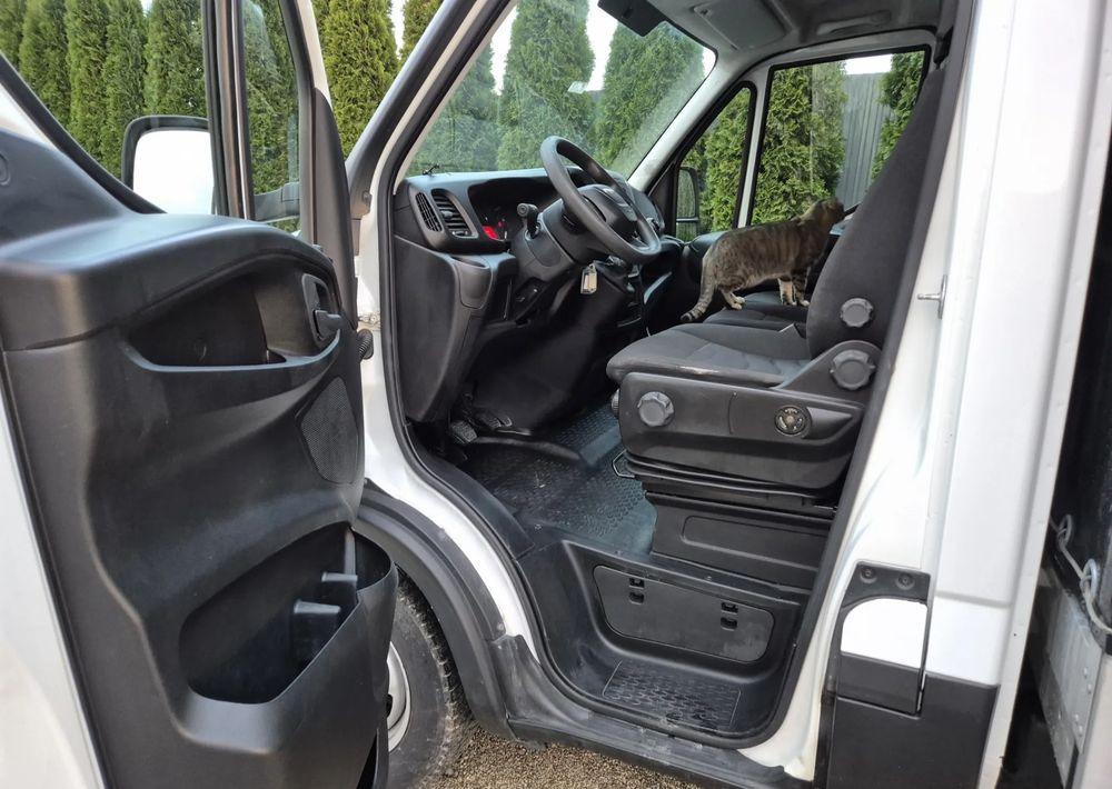 Iveco 35C14 - Dostavno vozilo s kesonom: slika 5 Iveco 35C14 - Dostavno vozilo s kesonom: slika 5