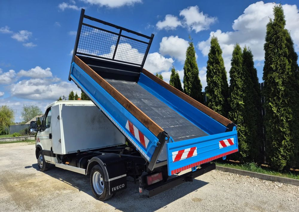Iveco 35C15 3.0 150KM Wywrotka - Dostavno vozilo prekucnik: slika 3 Iveco 35C15 3.0 150KM Wywrotka - Dostavno vozilo prekucnik: slika 3