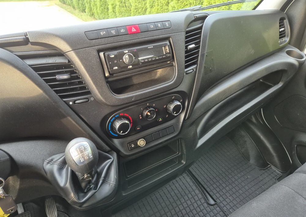 Dostavno vozilo prekucnik Iveco 35C15 3.0: slika 7 Dostavno vozilo prekucnik Iveco 35C15 3.0: slika 7