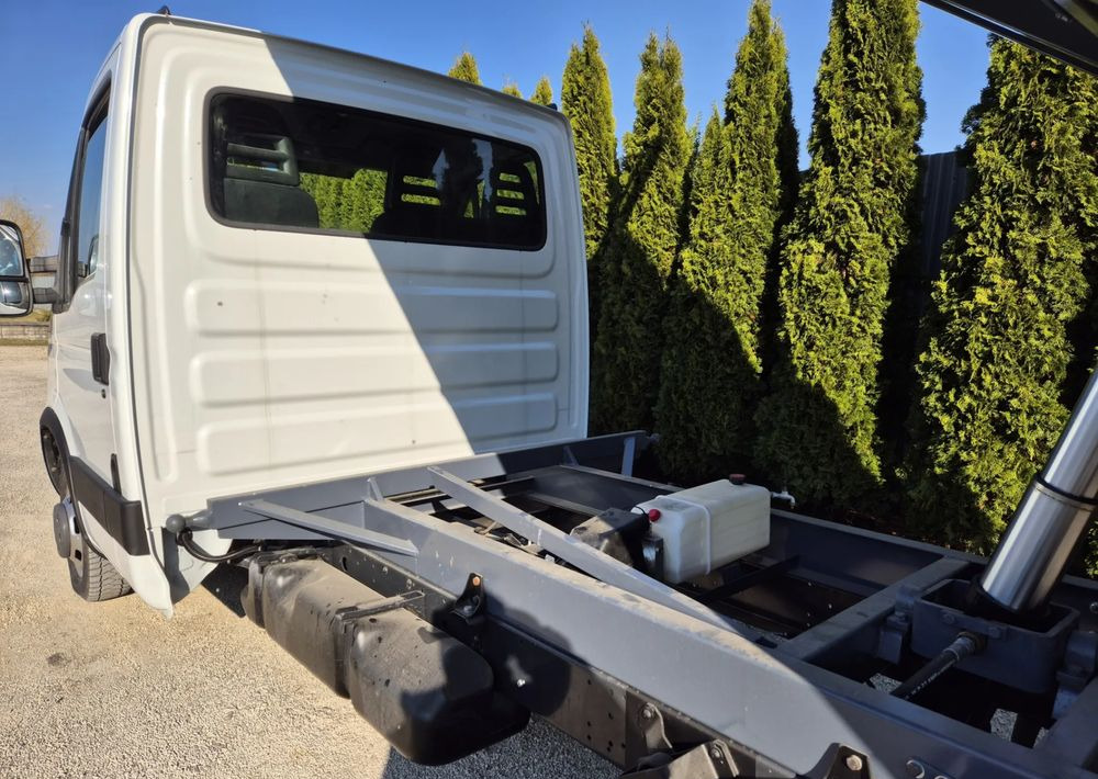 Iveco 35c15 3.0 150KM - Dostavno vozilo prekucnik: slika 5 Iveco 35c15 3.0 150KM - Dostavno vozilo prekucnik: slika 5