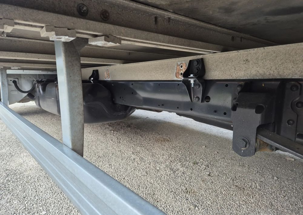 Iveco 35s14 140KM - Dostavno vozilo s ponjavo: slika 5 Iveco 35s14 140KM - Dostavno vozilo s ponjavo: slika 5