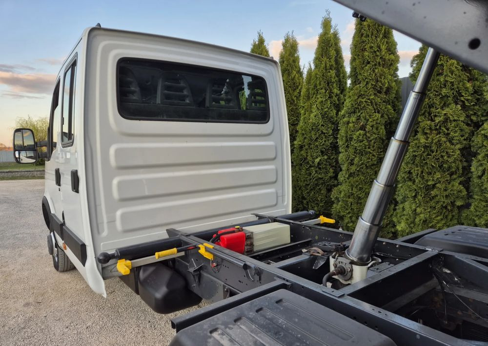 Iveco 50c15 3.0 150KM Brygadówka - Dostavno vozilo prekucnik: slika 4 Iveco 50c15 3.0 150KM Brygadówka - Dostavno vozilo prekucnik: slika 4