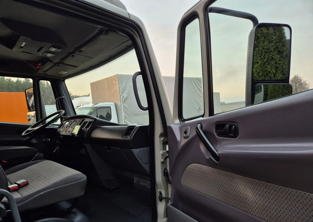 Dostavno vozilo z zabojnikom Nissan ATLEON 3.0 150KM: slika 7 Dostavno vozilo z zabojnikom Nissan ATLEON 3.0 150KM: slika 7