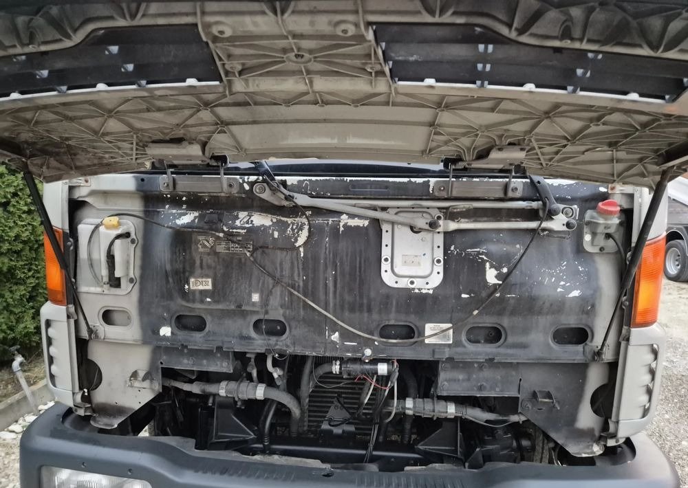 Dostavno vozilo z zabojnikom Nissan ATLEON 3.0 150KM: slika 17 Dostavno vozilo z zabojnikom Nissan ATLEON 3.0 150KM: slika 17