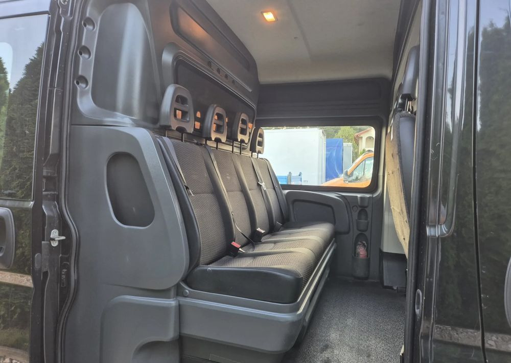 Peugeot Boxer 2.2 130KM Dubel kabina - Furgon: slika 5 Peugeot Boxer 2.2 130KM Dubel kabina - Furgon: slika 5