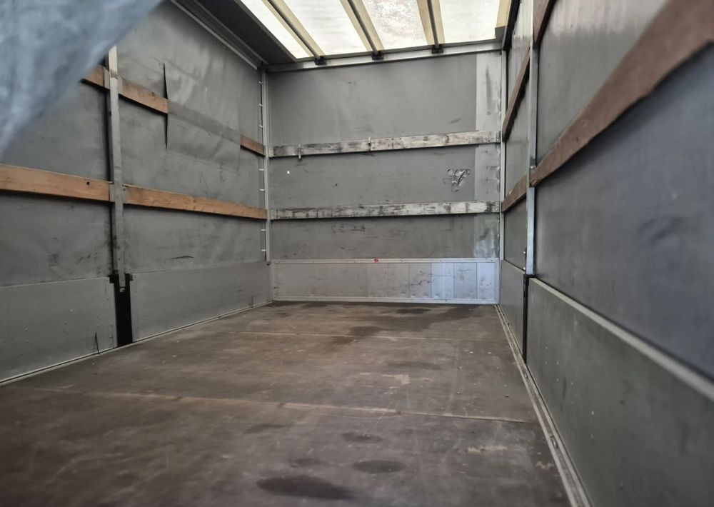 Renault Master 2.3 150KM - Dostavno vozilo s ponjavo: slika 4 Renault Master 2.3 150KM - Dostavno vozilo s ponjavo: slika 4