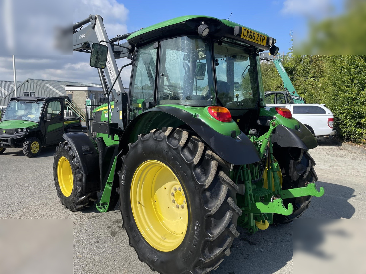 2016 JOHN DEERE 6110MC - Traktor: slika 2 2016 JOHN DEERE 6110MC - Traktor: slika 2