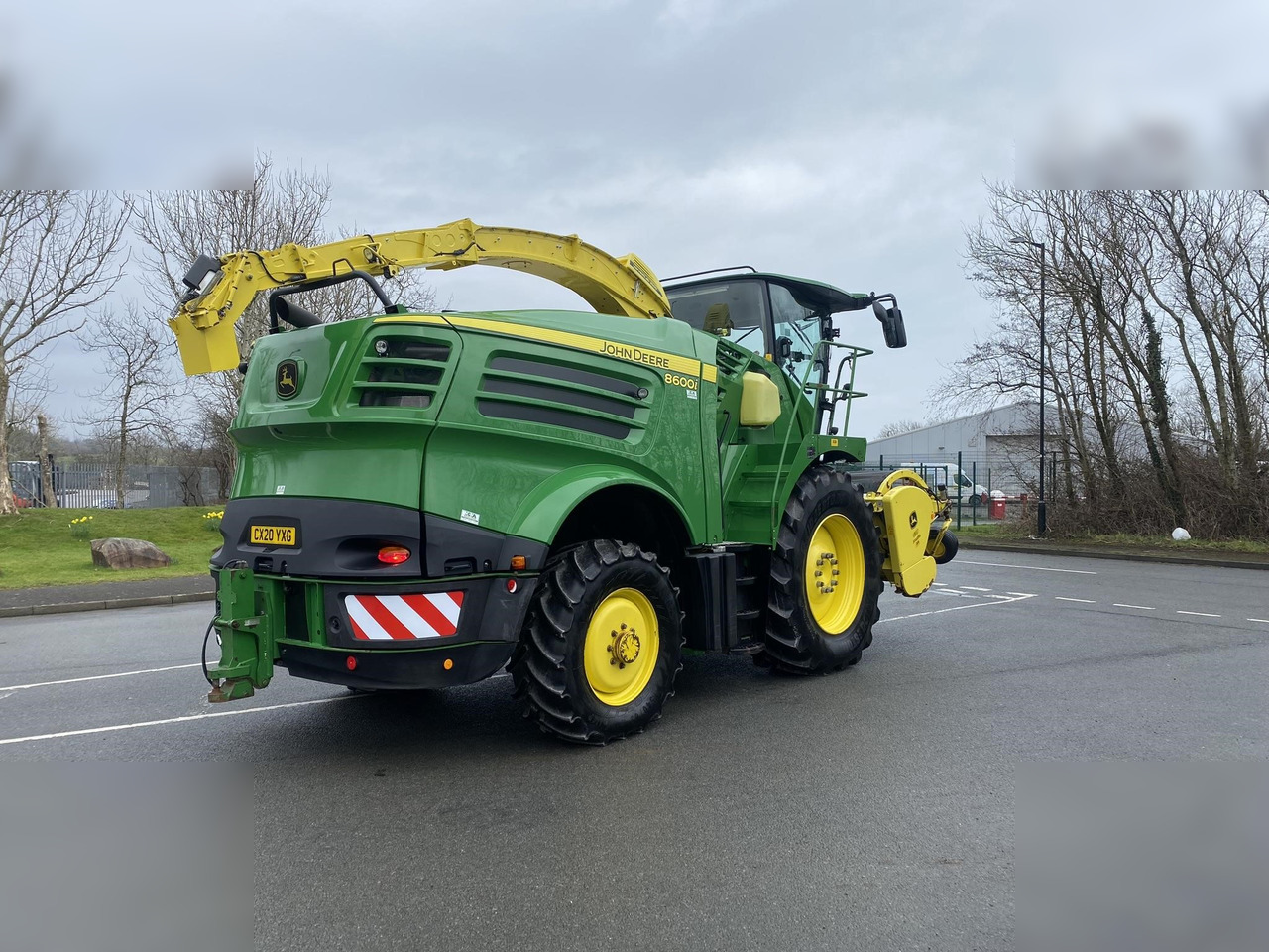 2020 JOHN DEERE 8600 - Kombajn za krmo: slika 5 2020 JOHN DEERE 8600 - Kombajn za krmo: slika 5