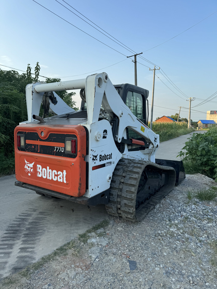 BOBCAT T770 skid steer loader American original Mining/Agriculture/Urban Construction - Kompaktni nakladalnik na gosenicah: slika 3 BOBCAT T770 skid steer loader American original Mining/Agriculture/Urban Construction - Kompaktni nakladalnik na gosenicah: slika 3