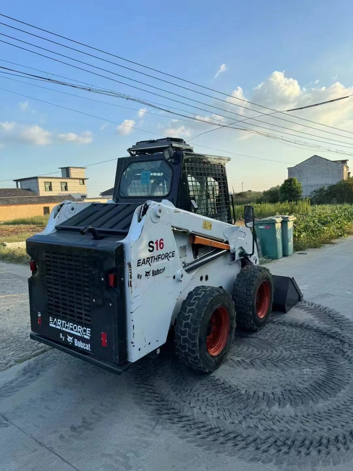 BOBCAT skid steer loader S16 Mining/Agriculture/Urban Construction - Mini nakladalec: slika 4 BOBCAT skid steer loader S16 Mining/Agriculture/Urban Construction - Mini nakladalec: slika 4