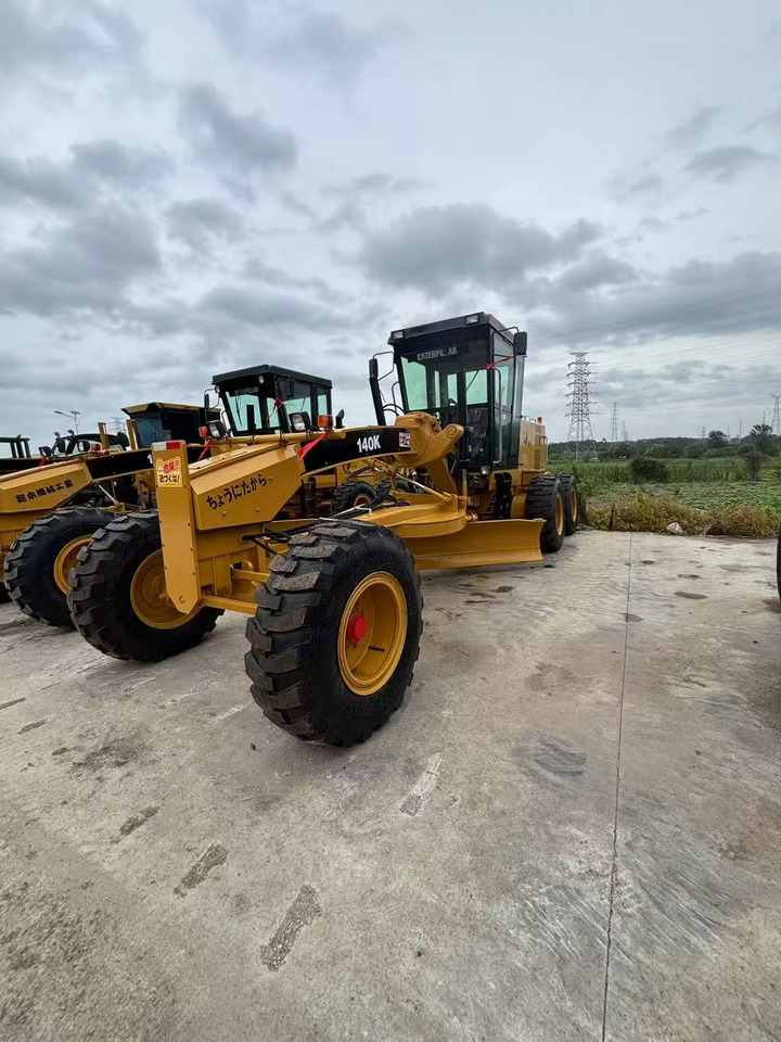CATERPILLAR 140K - Greder: slika 1 CATERPILLAR 140K - Greder: slika 1