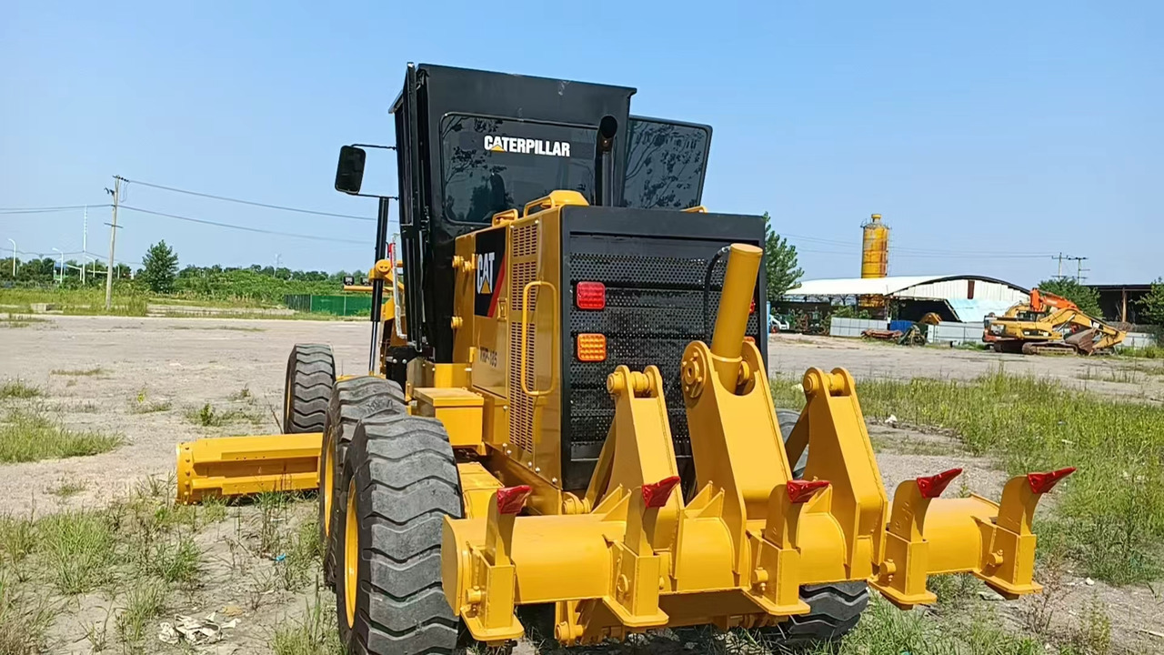 CATERPILLAR 140K used motor grader low price - Greder: slika 4 CATERPILLAR 140K used motor grader low price - Greder: slika 4