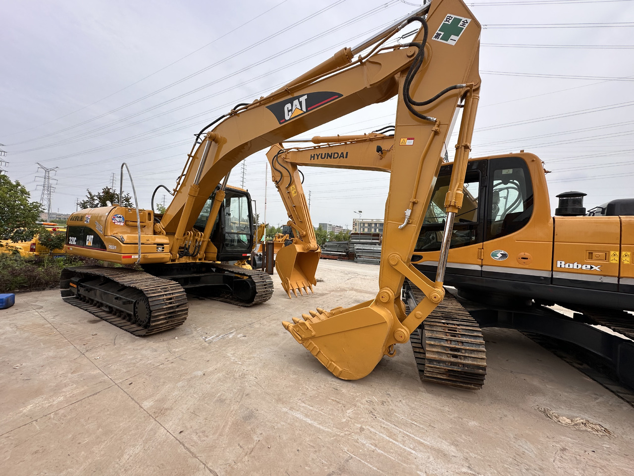 CATERPILLAR 320CL used excavator good condition for sale - Bager goseničar: slika 2 CATERPILLAR 320CL used excavator good condition for sale - Bager goseničar: slika 2